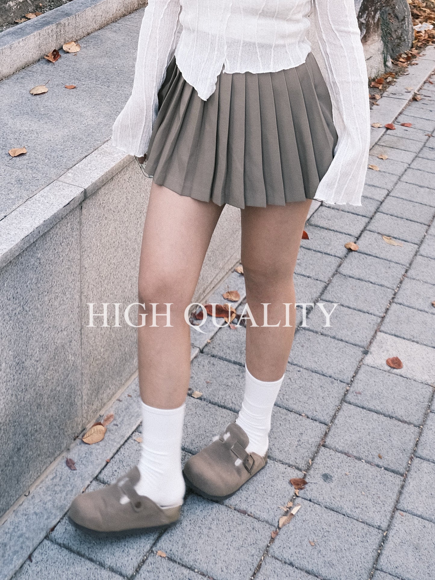 ‹ KR20 › 人生遇過最高質!! 打底褲都好有質感!! 超厚實版型極美百摺短裙