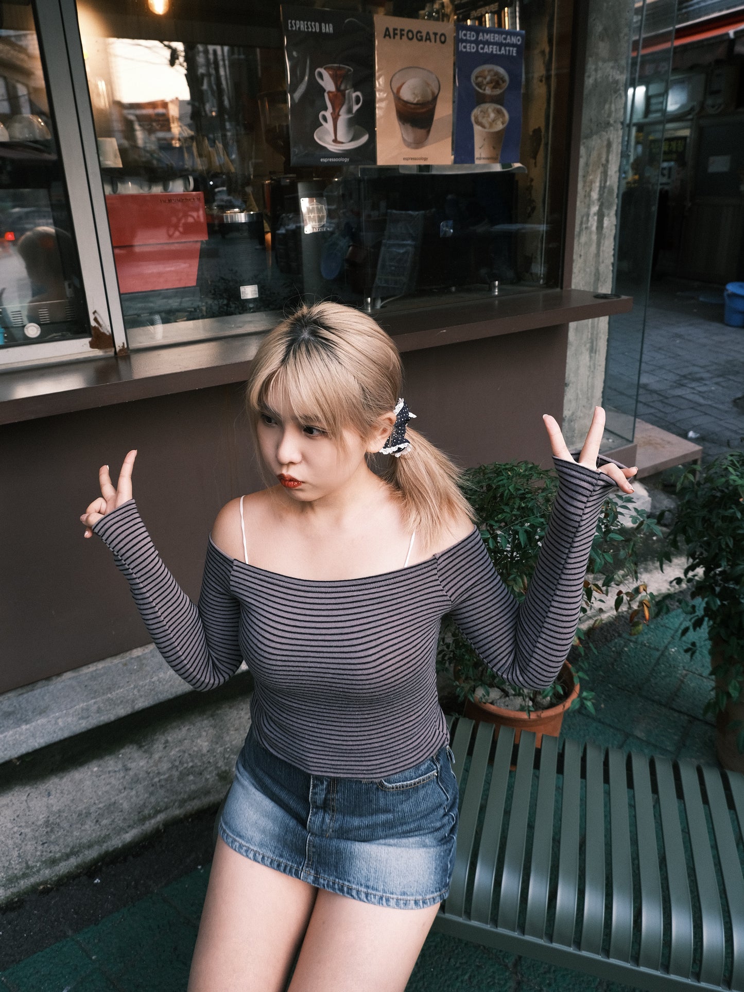 ‹ KR20 › 大彈性!!內有毛毛保暖親膚間條一字膊上衣