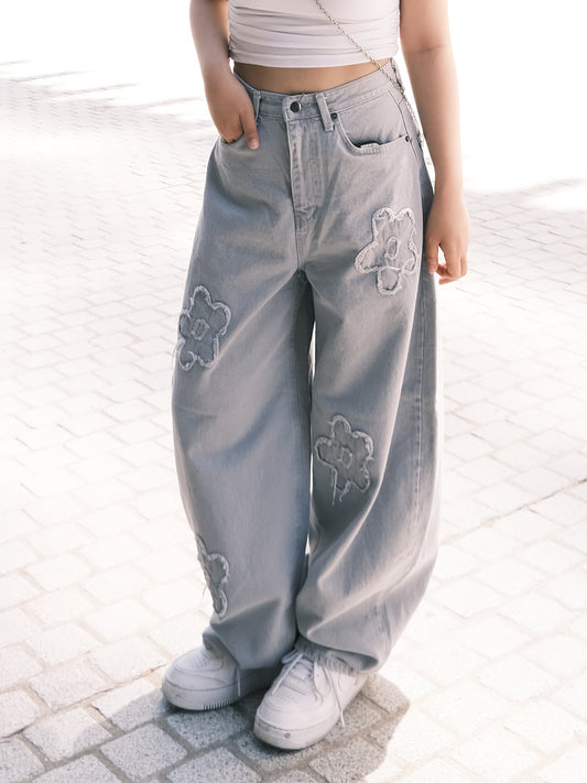 KR大熱🔥刺繡花花牛仔褲