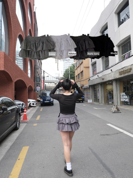 韓妹必入款~ 超短顯腳長蛋糕短裙 內有打底褲