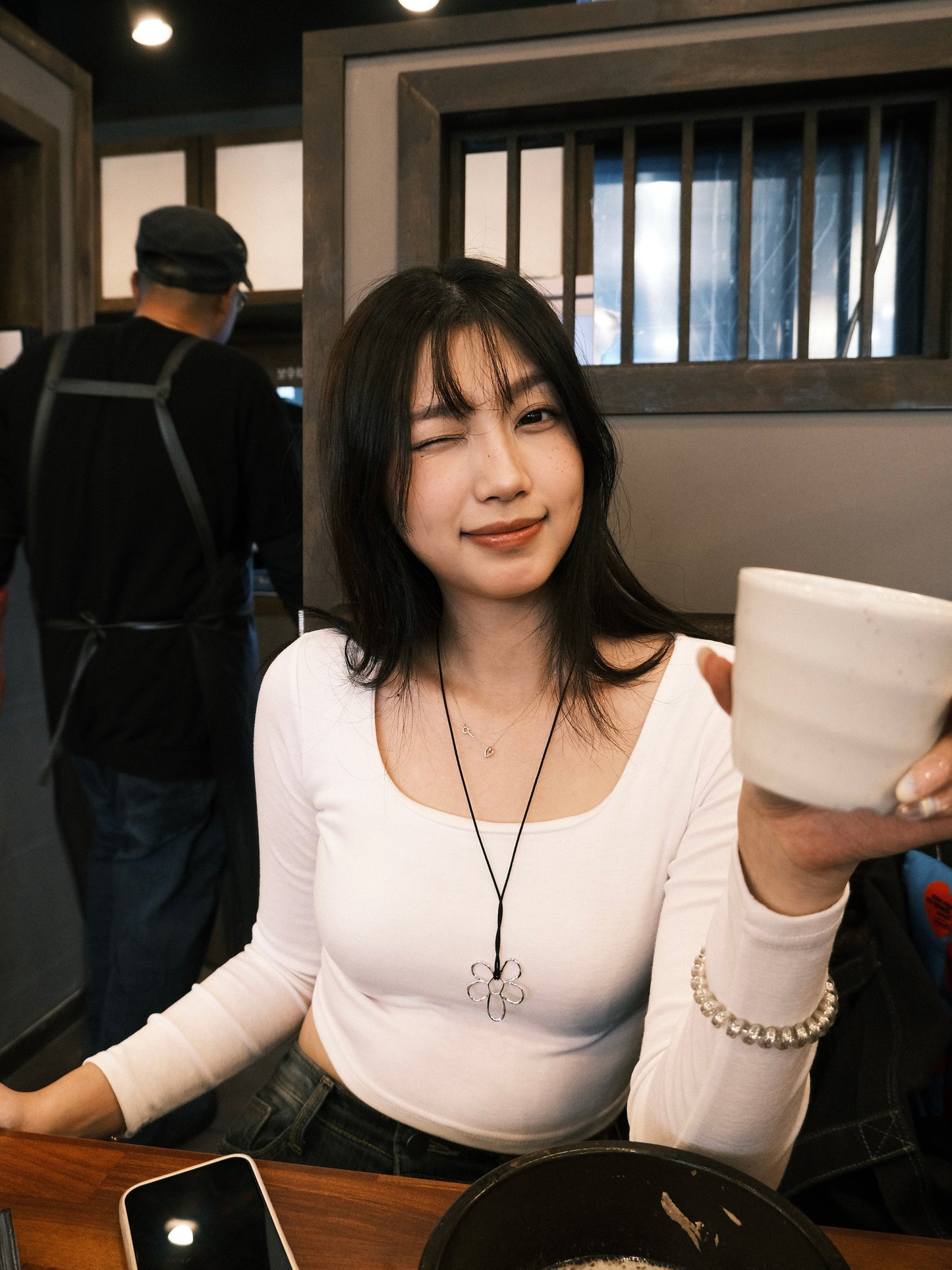 ‹KR 19› 必須包色吧!! 白色不透雙層短身方領長袖上衣