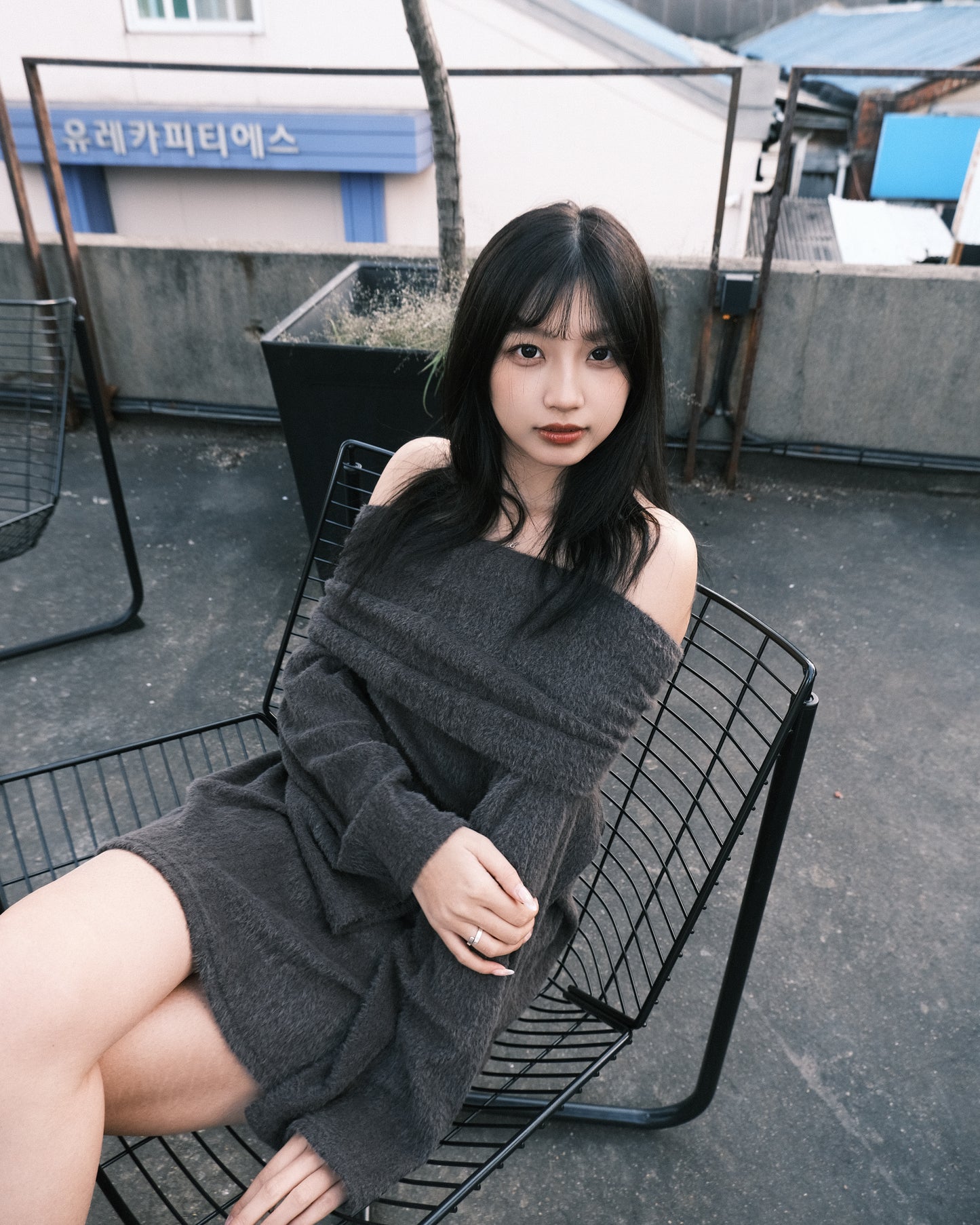 ‹ KR20 › 超級滑毛毛!!反領一字膊連身裙