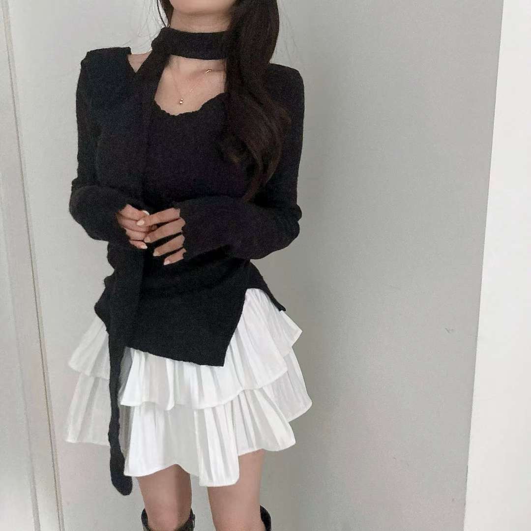 ※預購 微透視小捲邊少女感開叉上衣