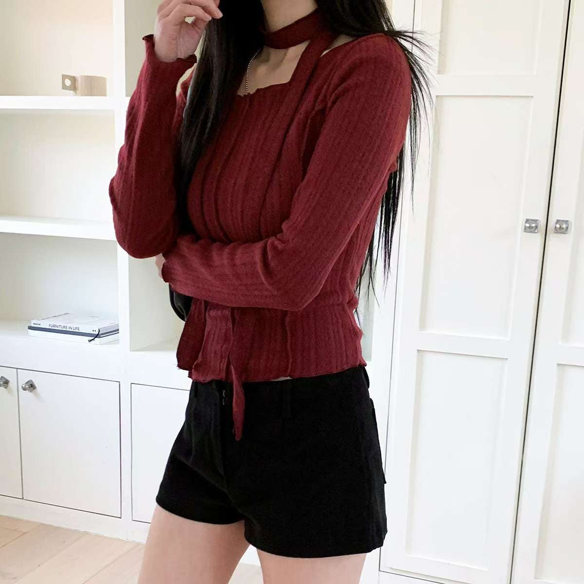 ※預購 明線不規則特色連頸帶上衣