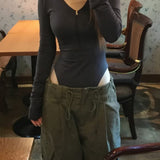 拉鍊款V領露盆骨貼身上衣