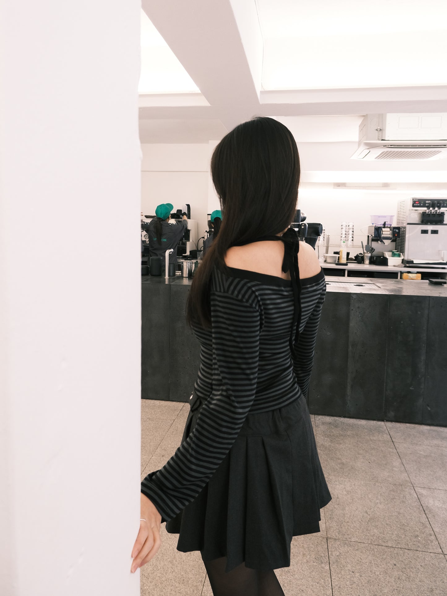 ‹KR21› 寬鬆舒適間條掛頸上衣