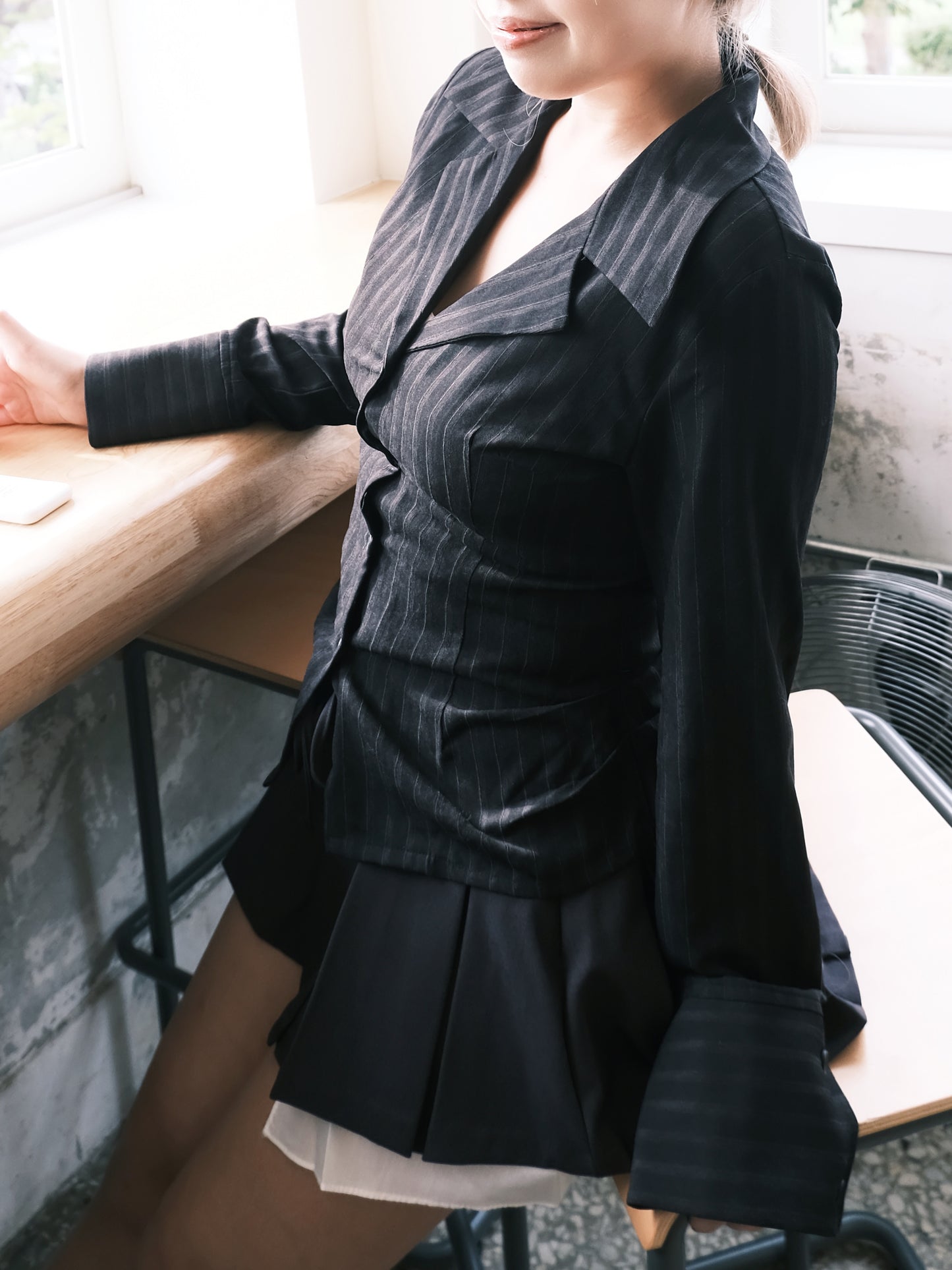 ‹KR 19› 靚到爆!! 高質收腰顯瘦直紋西裝上衣