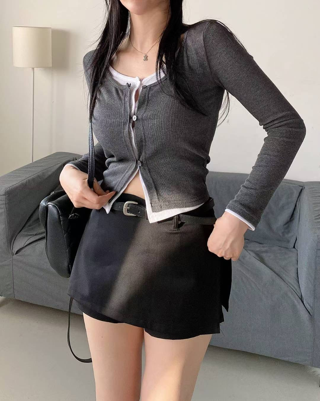 ※預購 假兩件超美扣鈕上衣