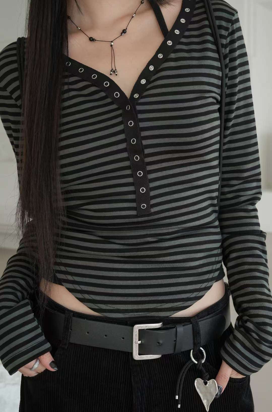 ※預購 間條修腰間條掛頸Top