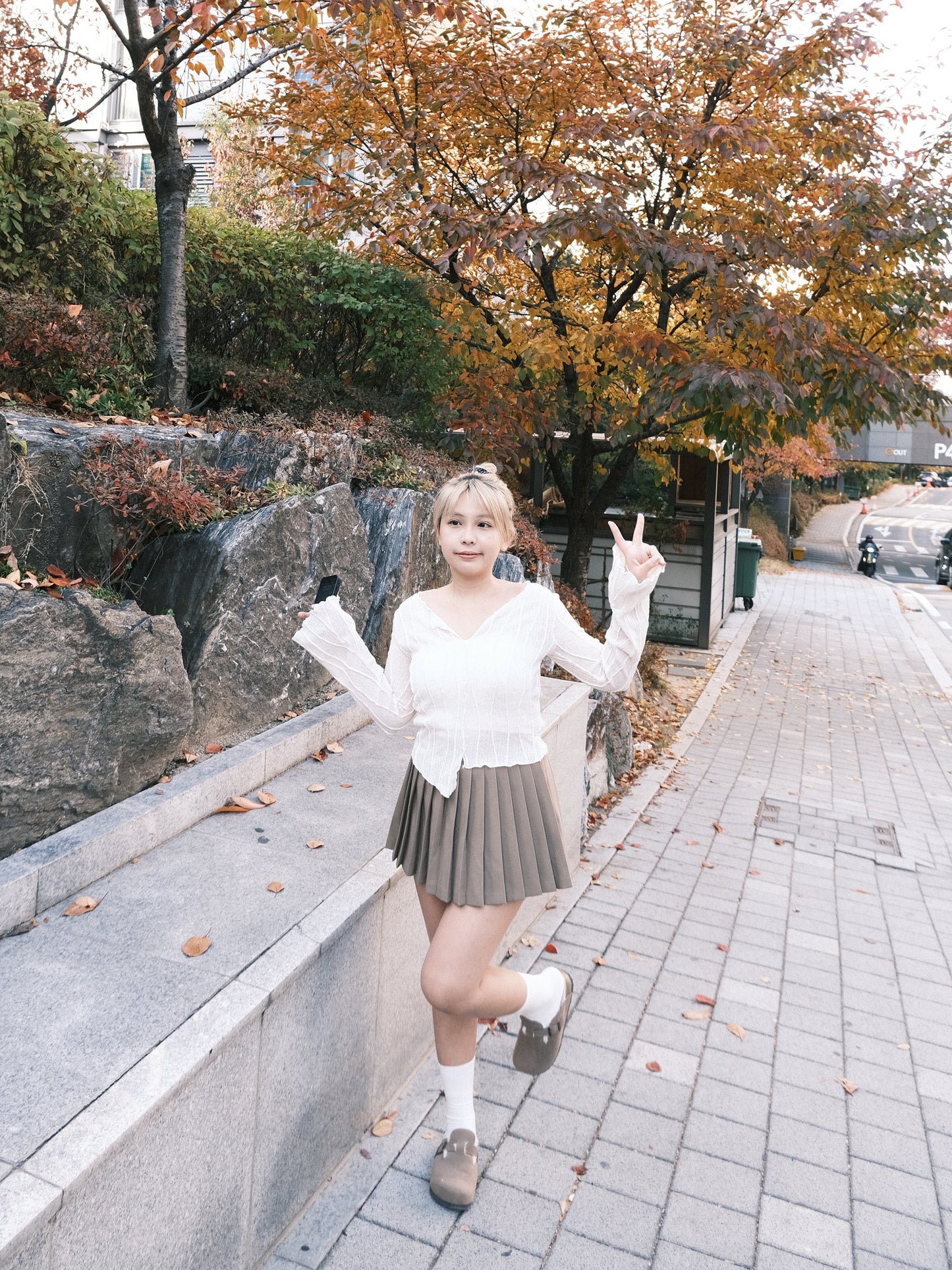 ‹ KR20 › 人生遇過最高質!! 打底褲都好有質感!! 超厚實版型極美百摺短裙