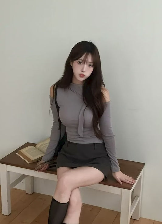 ※預購 女人味up!! 企領露膊綁頸上衣