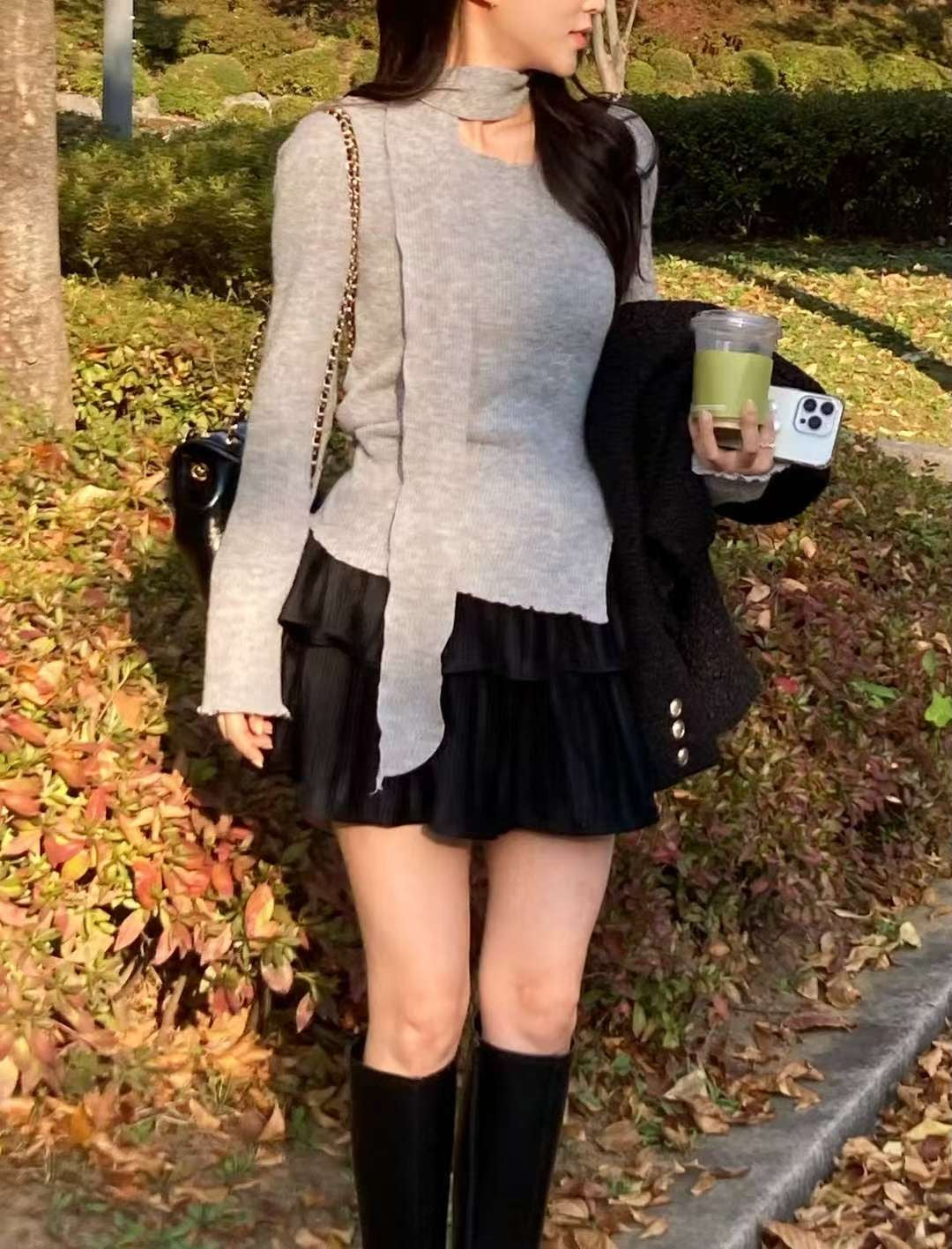 ※預購 微透視小捲邊少女感開叉上衣