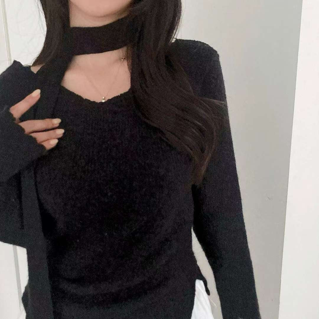 ※預購 微透視小捲邊少女感開叉上衣