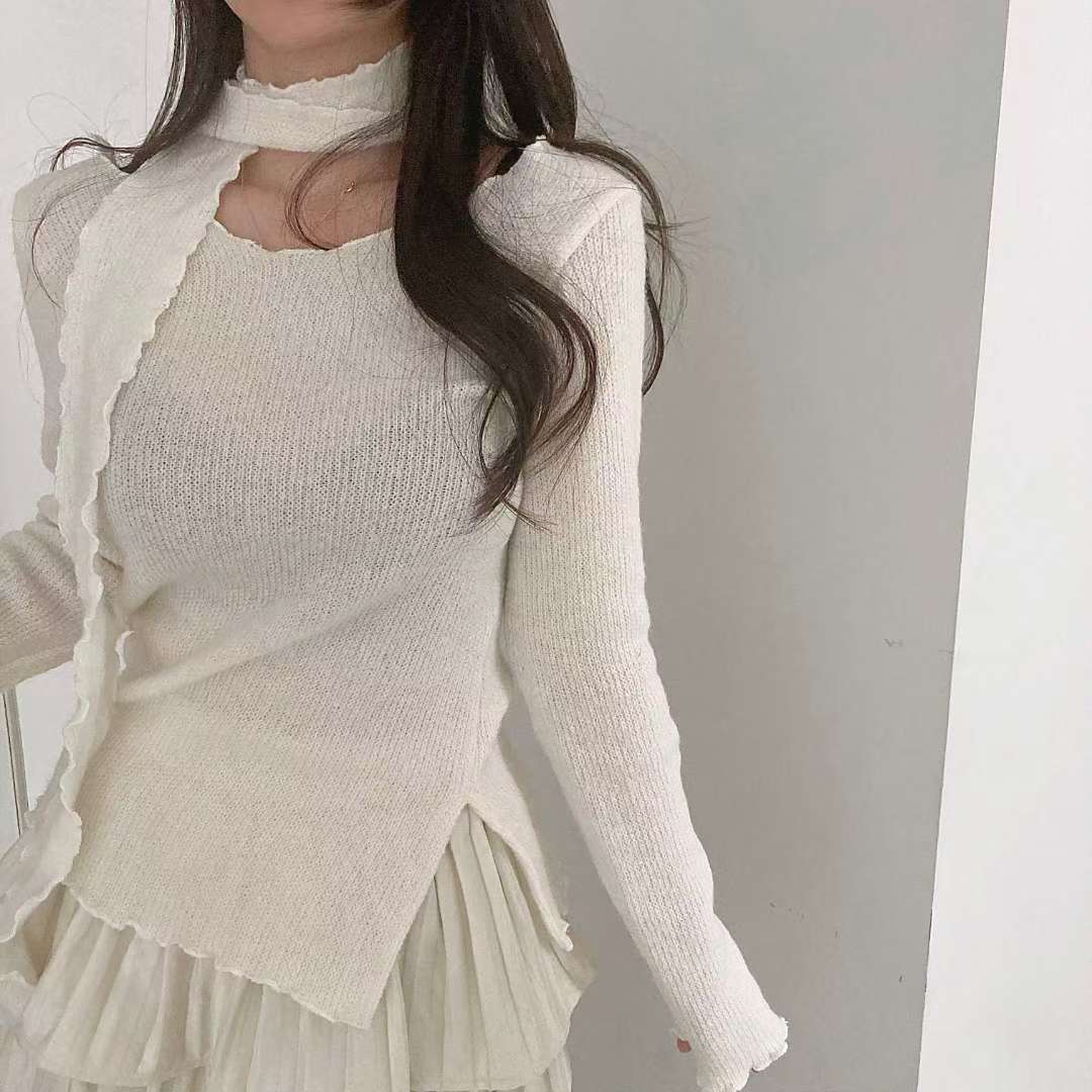 ※預購 微透視小捲邊少女感開叉上衣