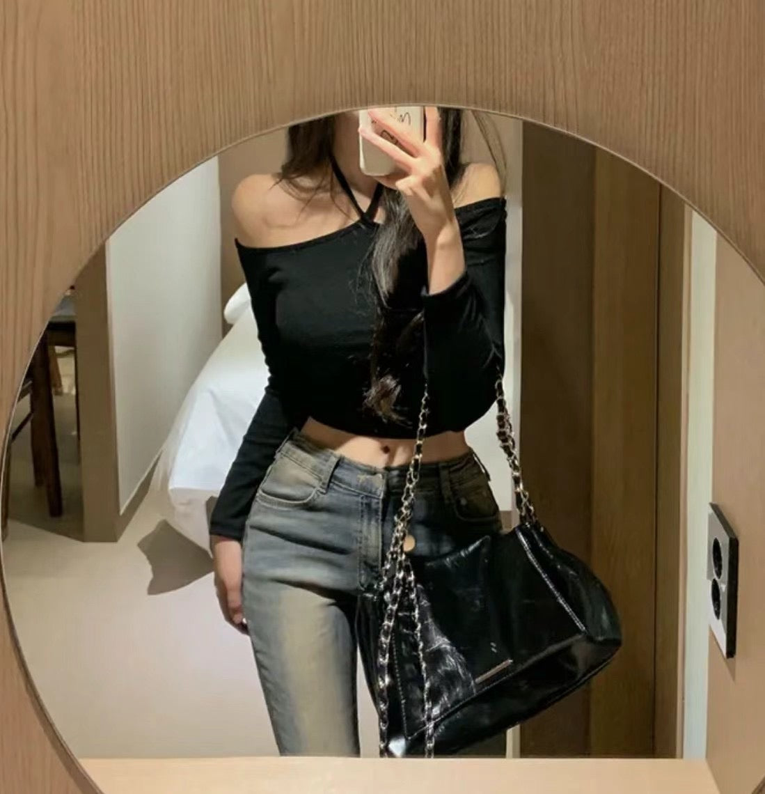 ※預購 韓妹必備簡約性感掛頸上衣