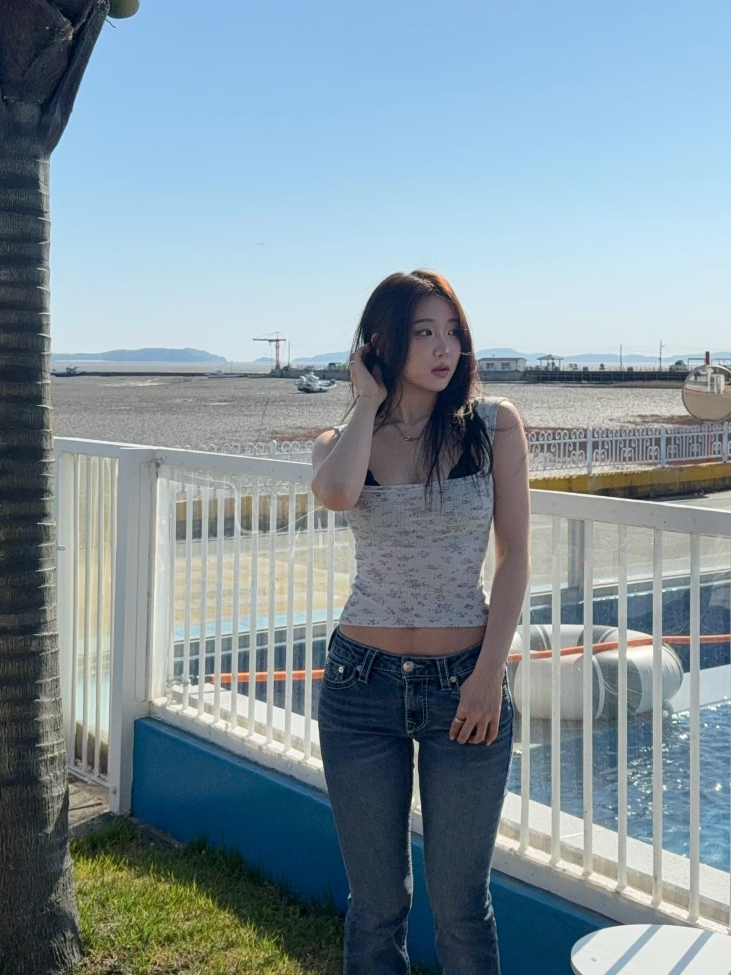 〖慶祝新網站〗夏日感碎花貼身方領背心  ‹3色入›