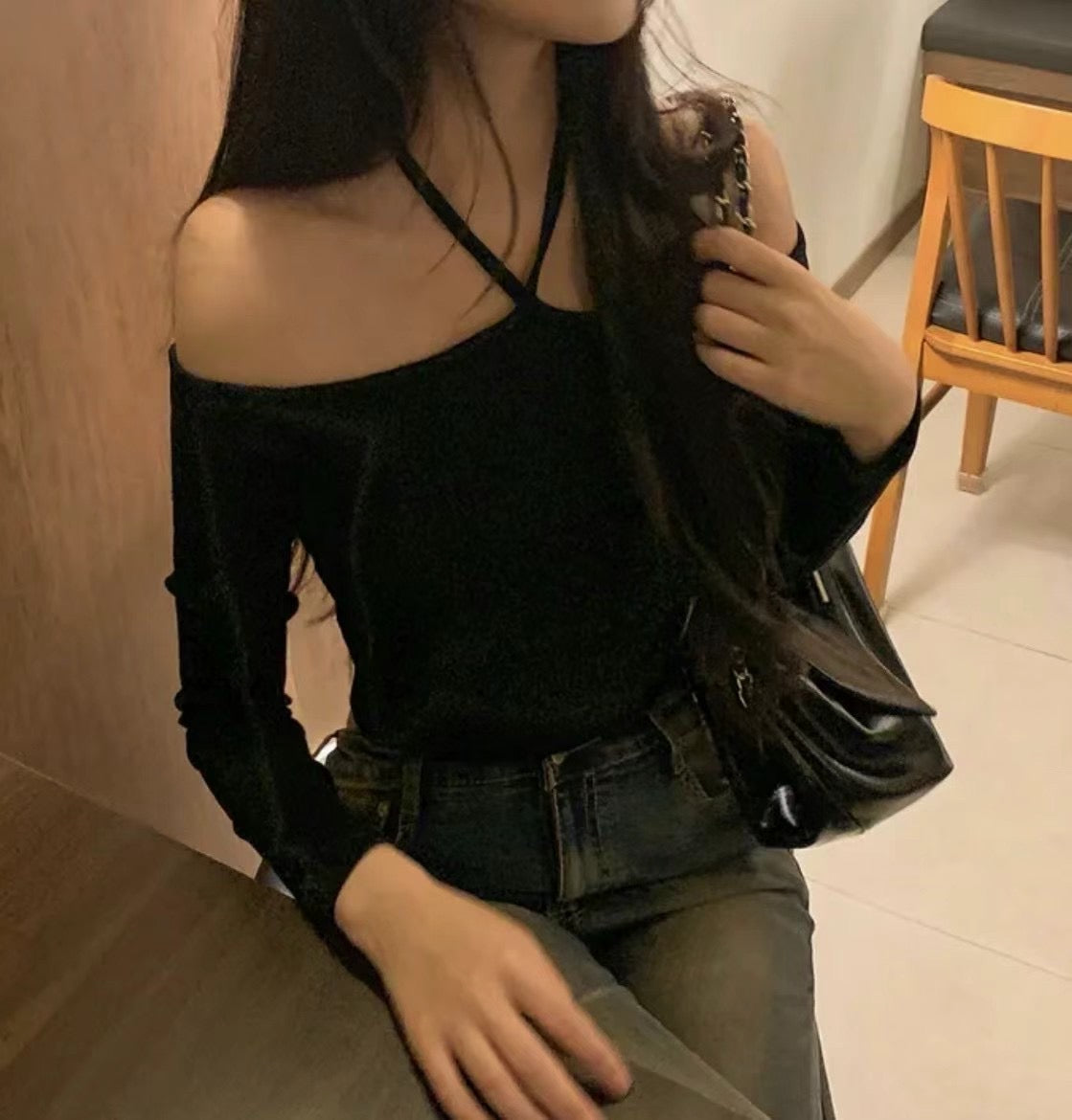 ※預購 韓妹必備簡約性感掛頸上衣