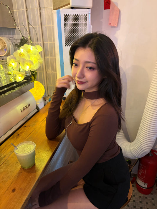 \內有Pad/ 女人味up!! 特色方領箍頸內有絨長袖Bra Top