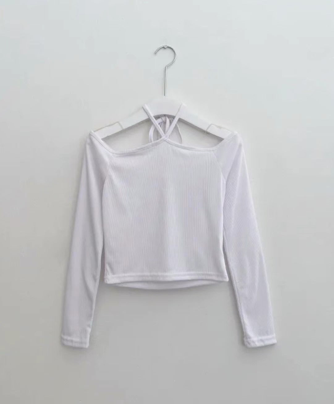 ※預購 韓妹必備簡約性感掛頸上衣