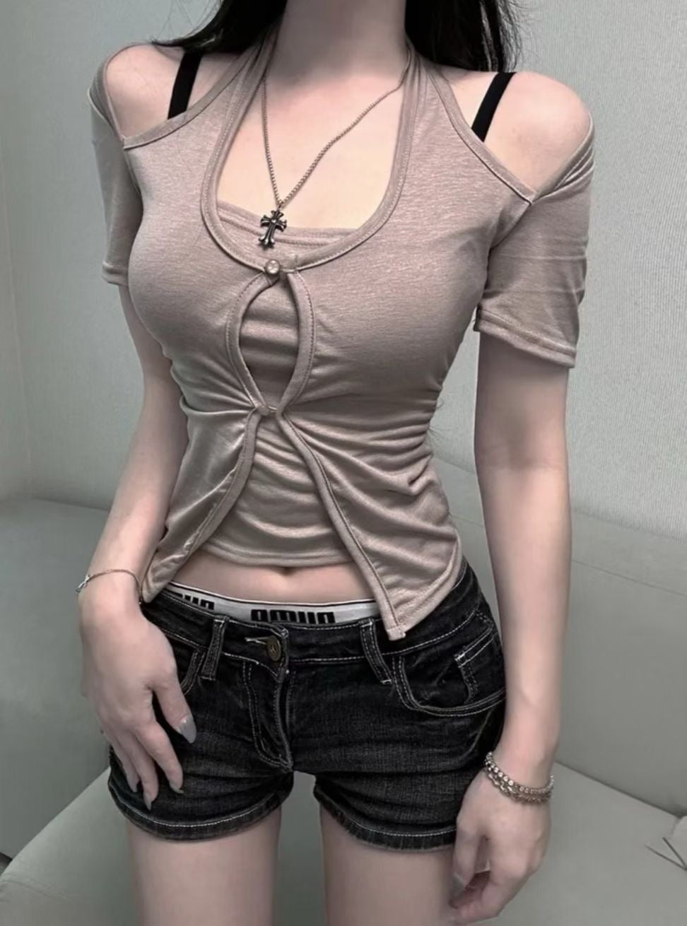 〖慶祝新網站〗Hot girls must have!! 假兩件性感Top ‹4色入›