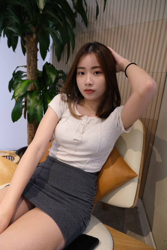 簡約美！明線扣鈕TOP