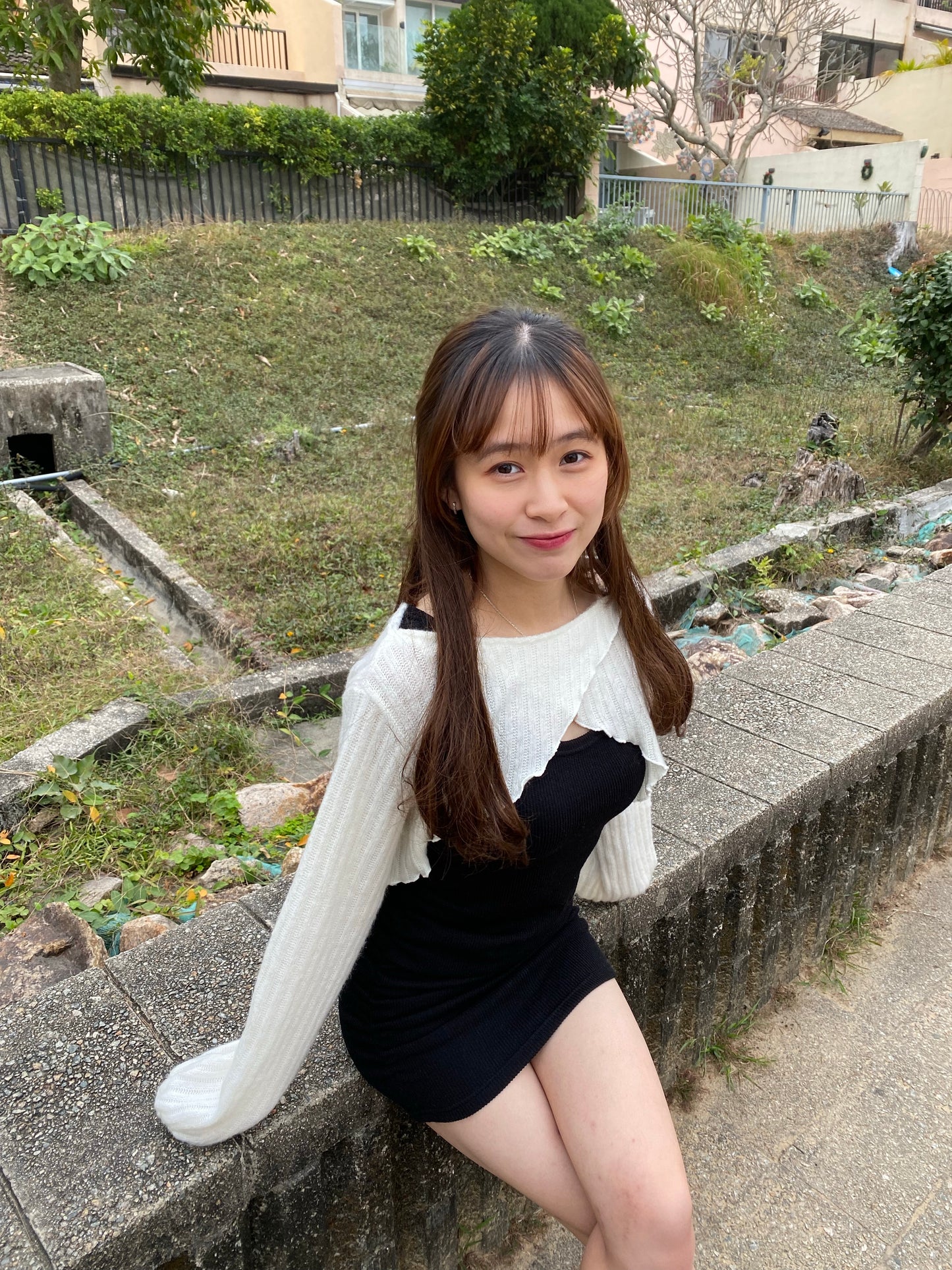 [COMEBACK!] 泡泡外搭配超瘦背心裙