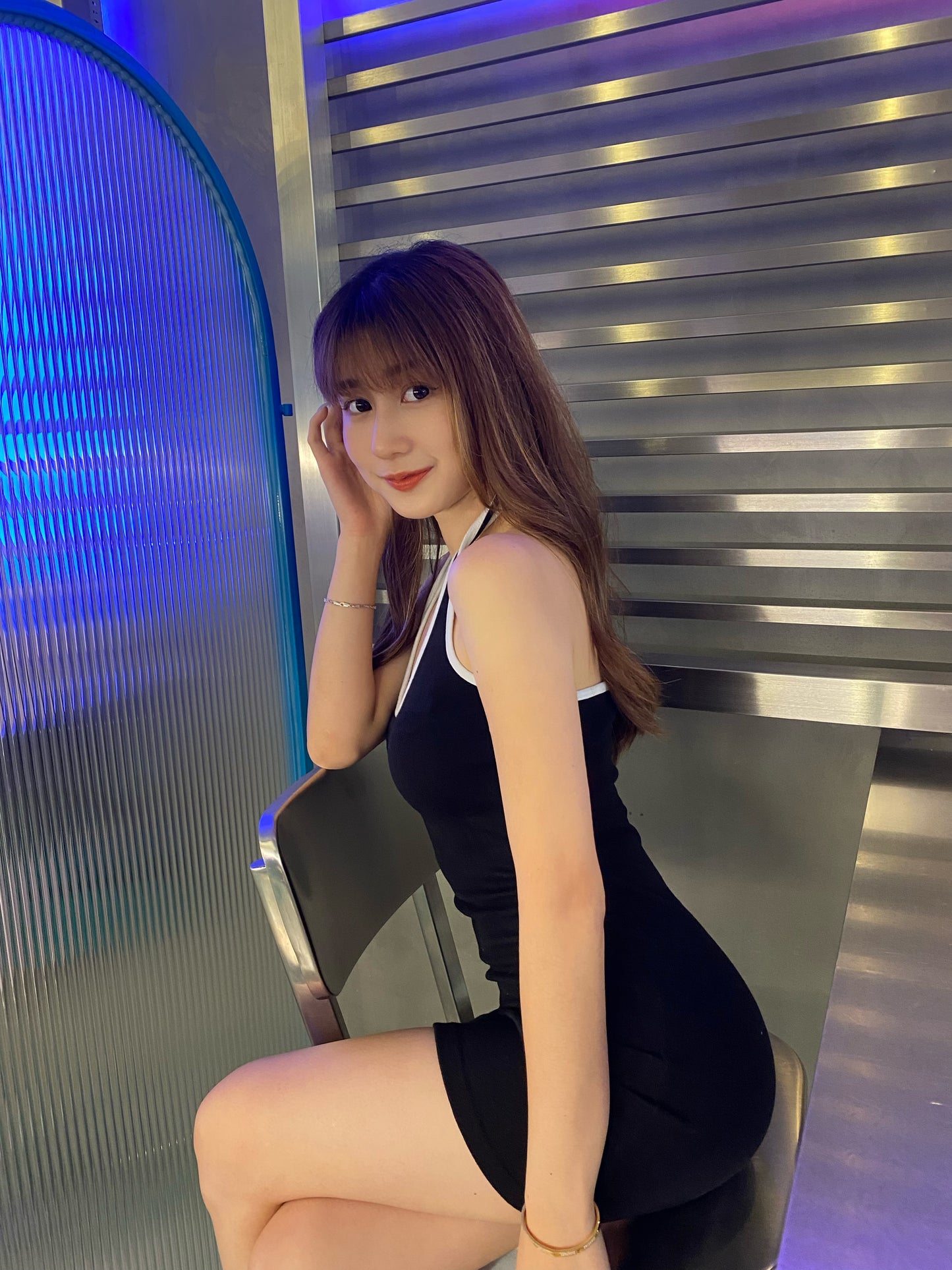 [春夏款COMEBACK!] 歐美款‪.ᐟ‪掛頸拼色貼身連身裙